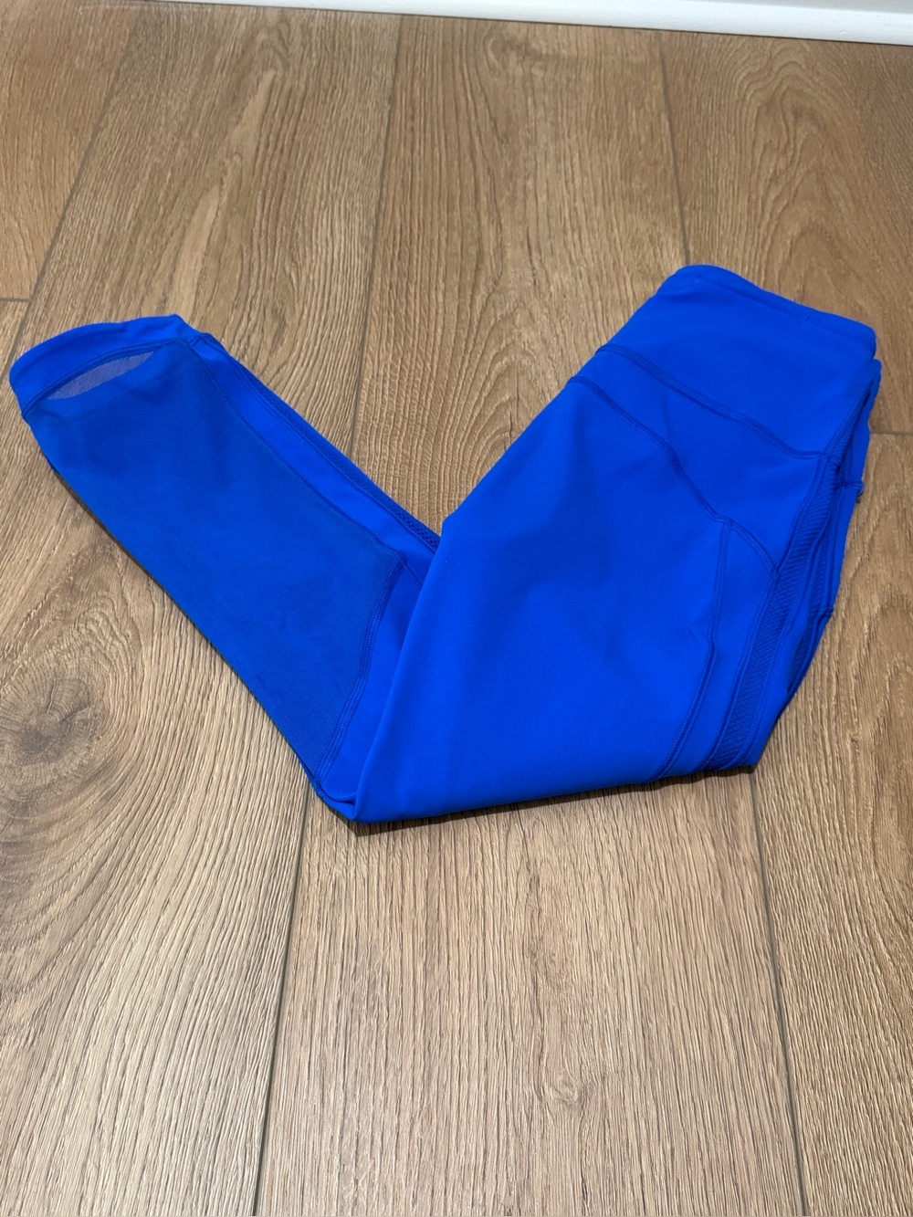 Lululemon Royal Blue Cropped Leggings